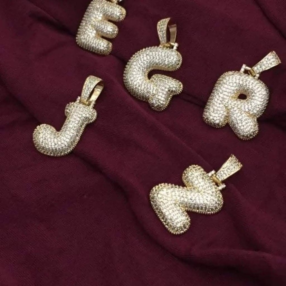 Hip hop bubble letter "E" necklace